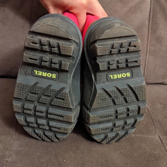 Sorel snow boots toddler girls size 6 - Picture 4 of 4